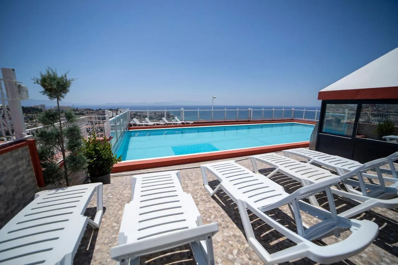 Silver Tower Residence Kusadasi 2*,